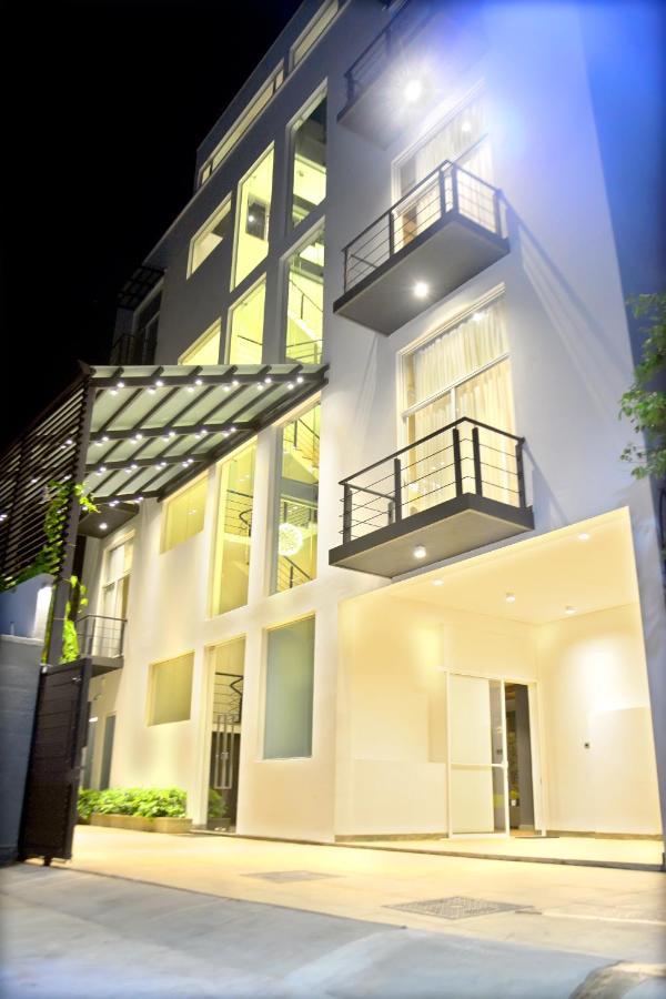 Belmont Boutique Hotel - Free Airport Shuttle Service ネゴンボ エクステリア 写真