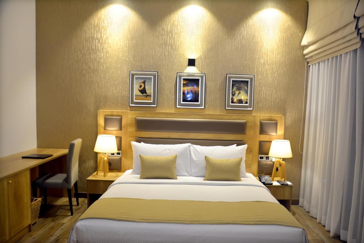 Belmont Boutique Hotel - Free Airport Shuttle Service ネゴンボ エクステリア 写真