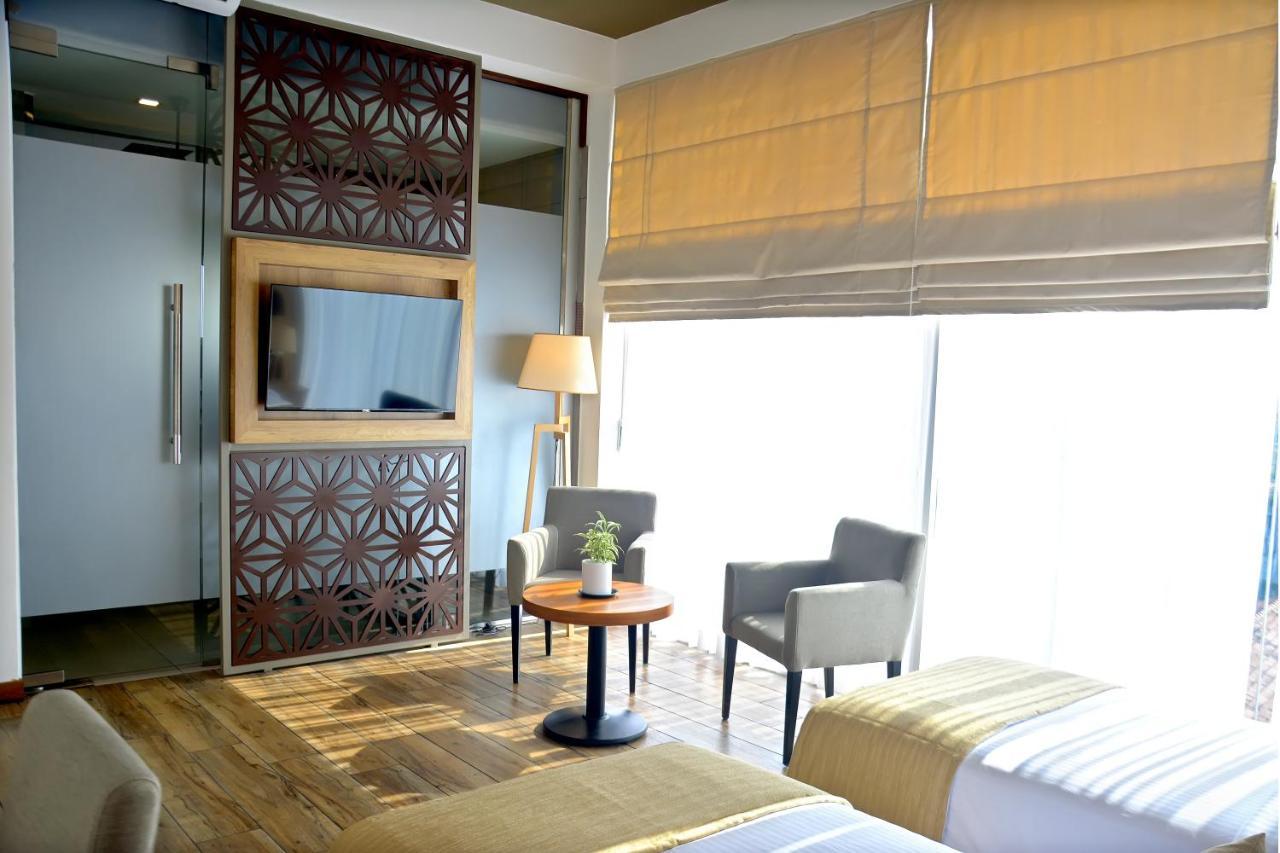 Belmont Boutique Hotel - Free Airport Shuttle Service ネゴンボ 部屋 写真