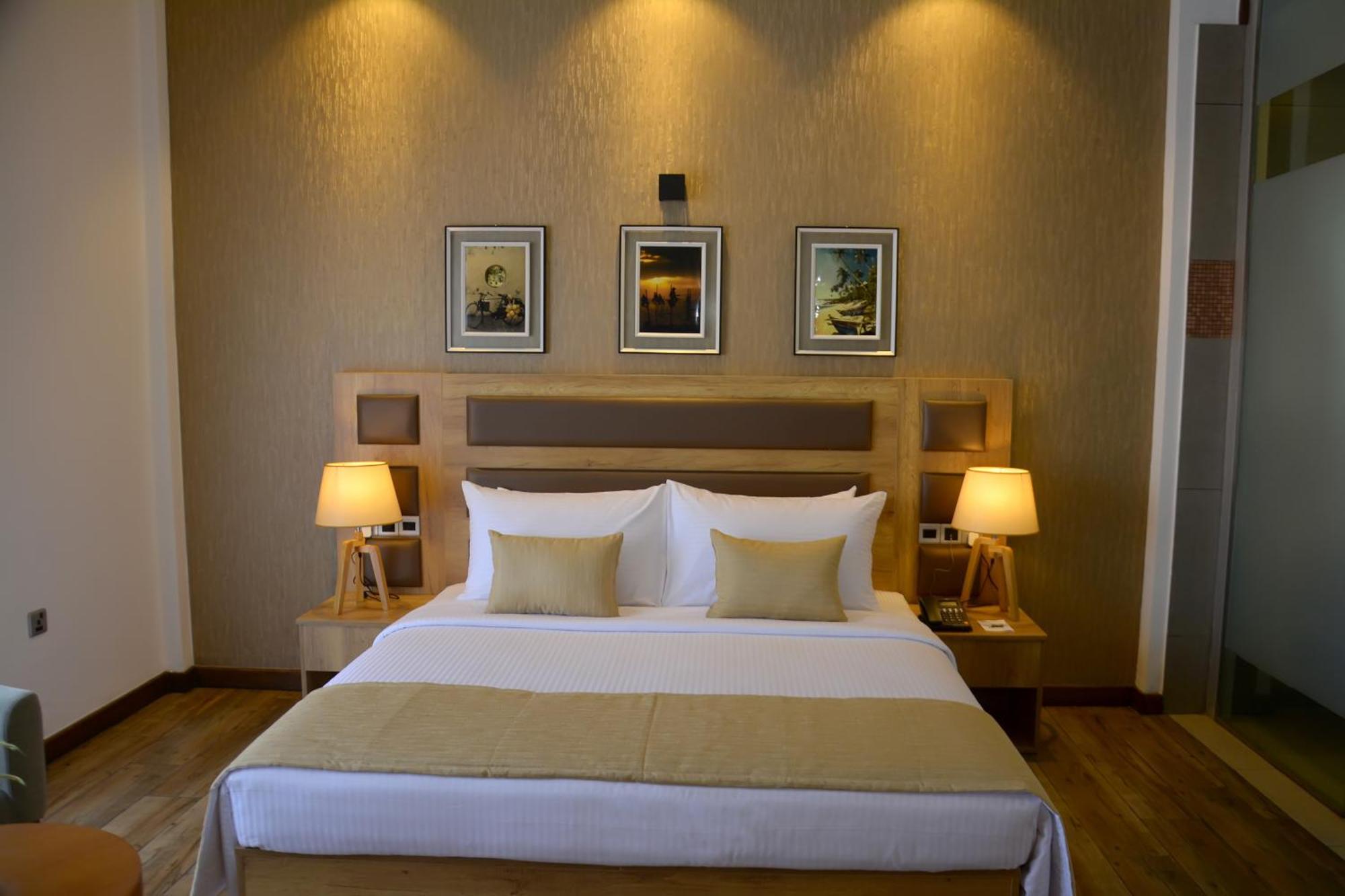Belmont Boutique Hotel - Free Airport Shuttle Service ネゴンボ 部屋 写真